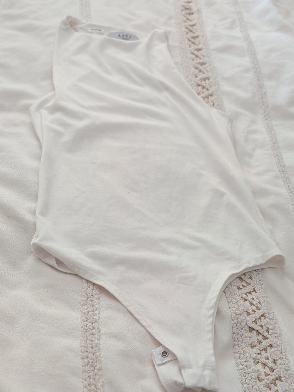 gaze White Sleeveless Cotton Bodysuit